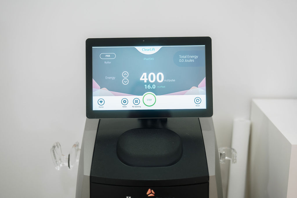 Plataforma láser Harmony XL Pro de Alma Lasers en la clínica