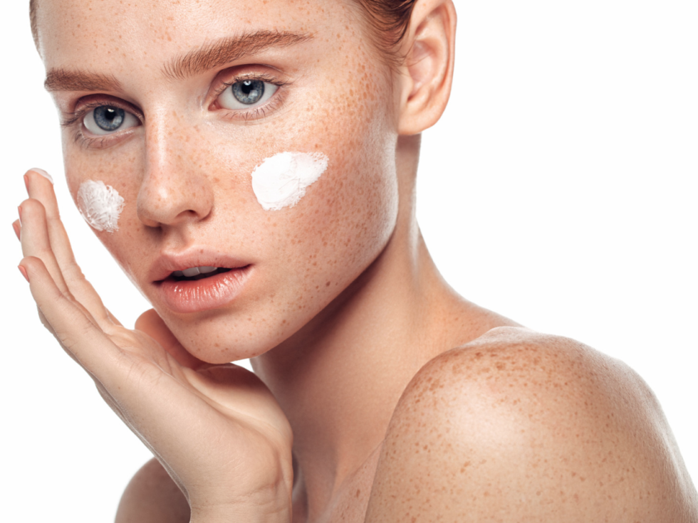 ¿Cómo escoger una crema antiarrugas?