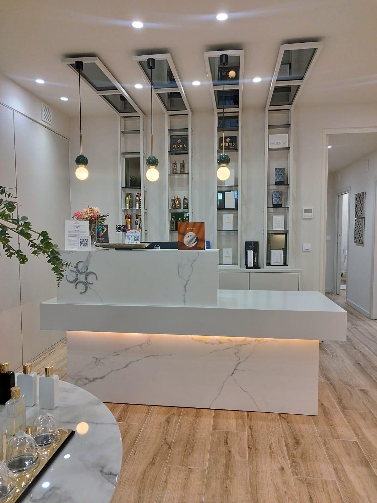 Recepción de Cosmeceutical Center en Sevilla