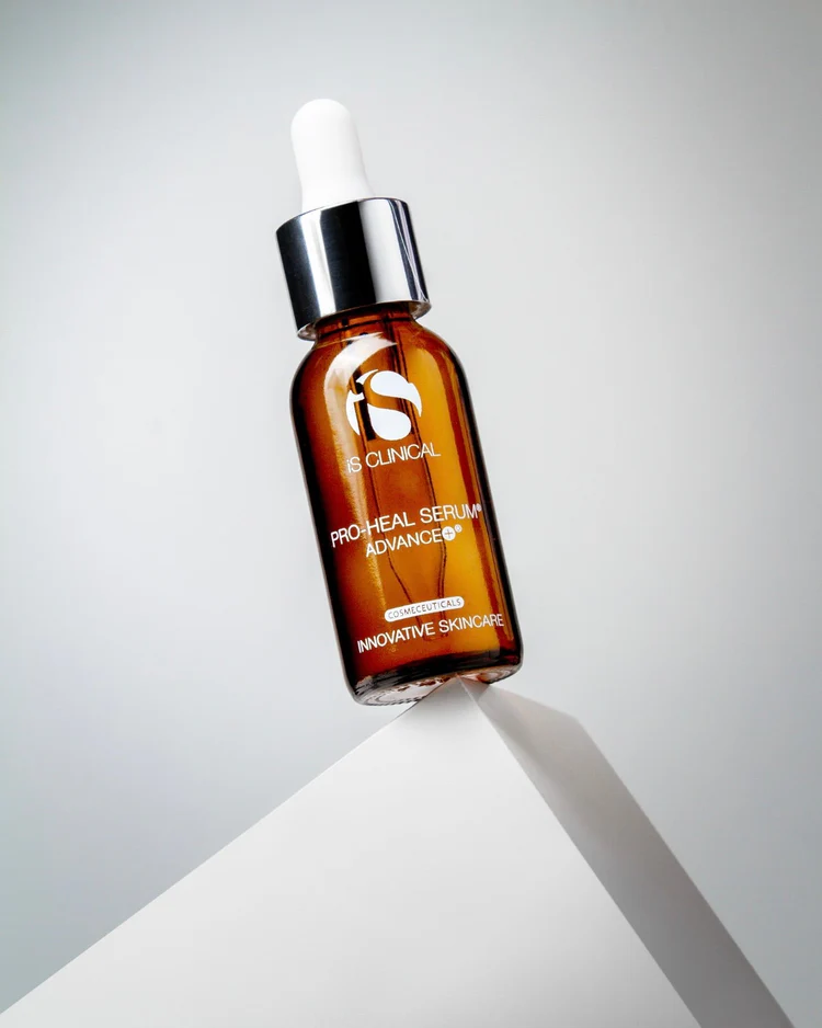 Pro-Heal Serum Advance+ de la marca Is Clinical: Mostrar producto