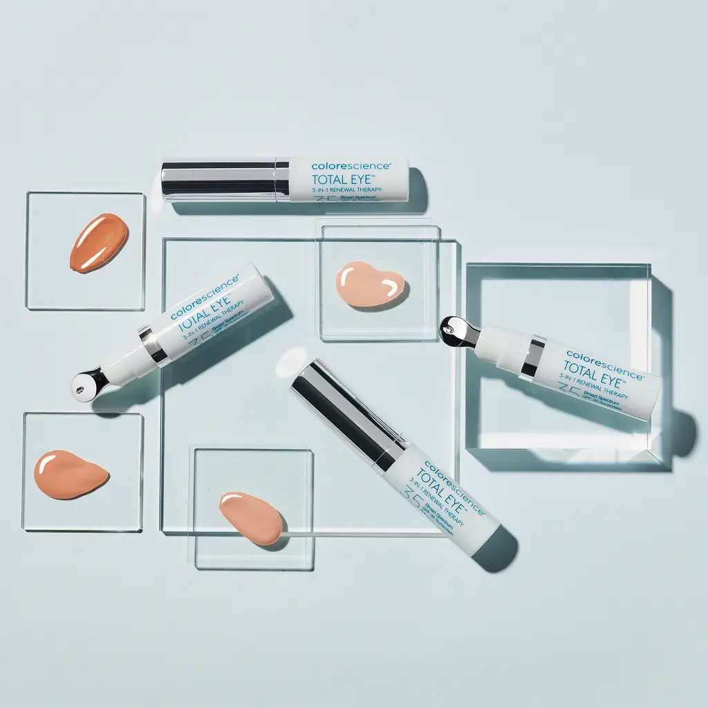 Total Eye 3-in-1 Renewal Therapy SPF 35 de la marca Colorscience: Gama de colores