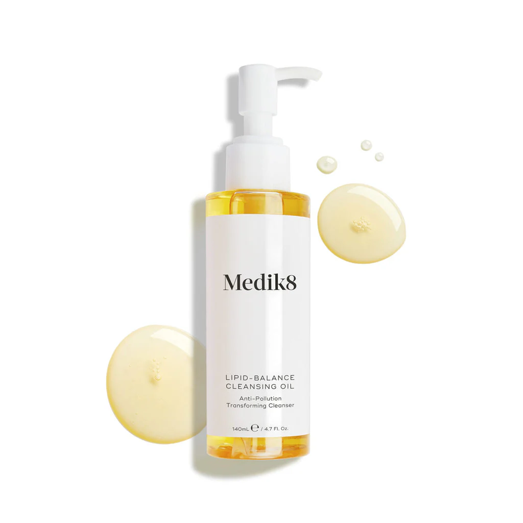 Lipid Balance Cleansing Oil de la marca MEDIK8: Bote