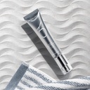 Instant Pore Refiner de la marca ZO SKIN HEALTH: Producto con textura sobre fondo con textura arenosa