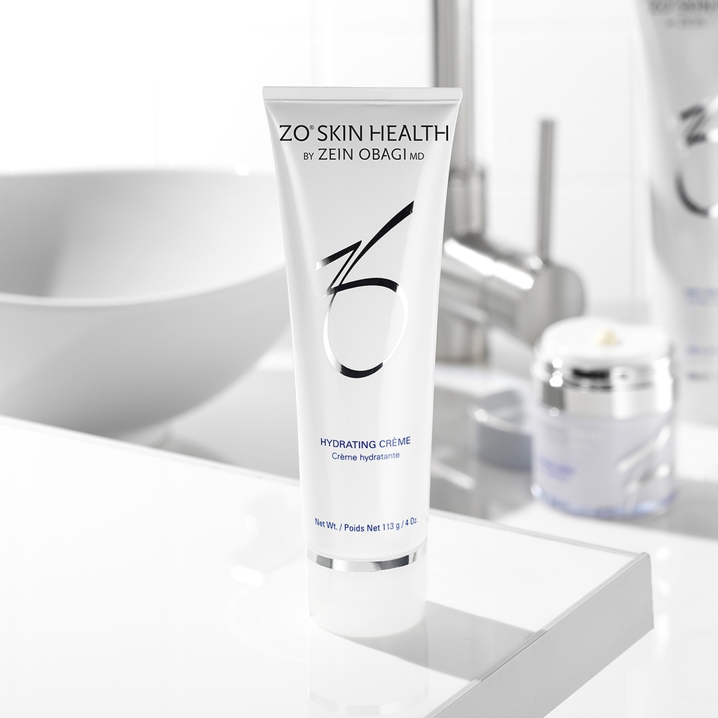 Zo Skin Hydrating Creme de la marca ZO SKIN HEALTH: Sobre fondo con otros productos de la marca