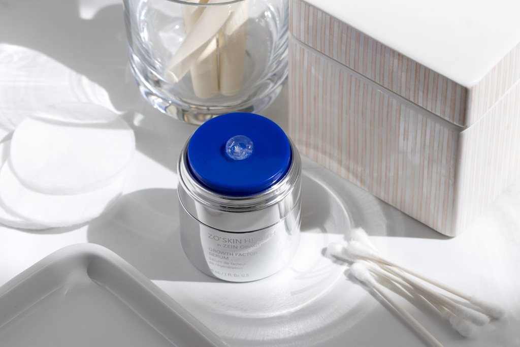 Growth Factor Serum de la marca ZO SKIN HEALTH: Producto vista superior tamaño