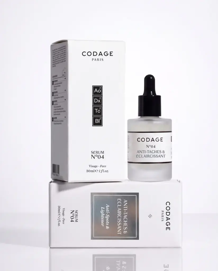 SERUM N°4 - Anti-spots & Lightener de la marca codage: Producto sobre caja
